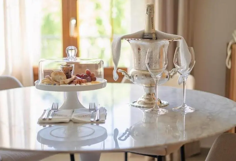 سوئیت پرزیدنت, Boutique Las Hortensias