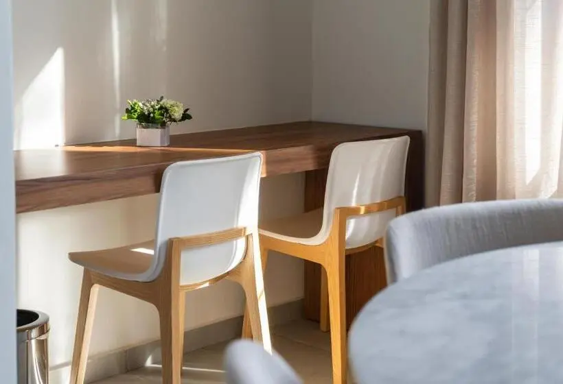 سوئیت پرزیدنت, Boutique Las Hortensias
