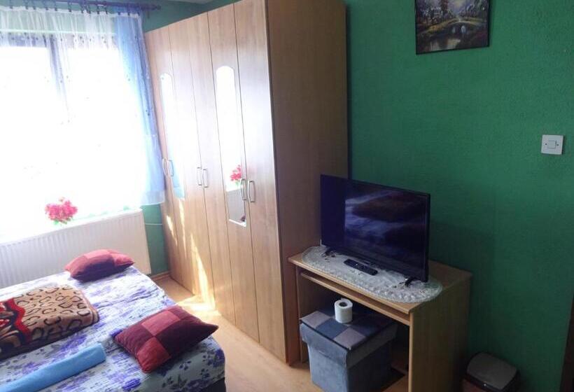 اتاق لوکس, Virmal