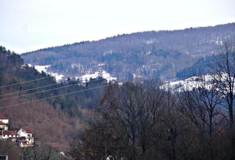 اتاق استاندارد با بالکن, Virmal