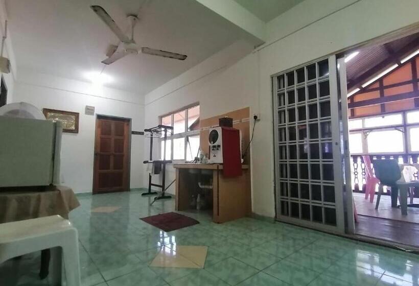 Номер Стандарт Трехместный, Fbs Inn Dungun