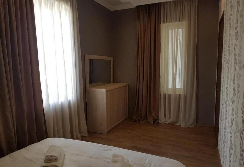 اتاق لوکس, White House In Kakheti Eniseli