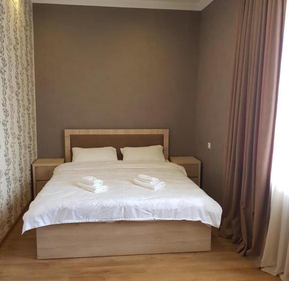 اتاق لوکس, White House In Kakheti Eniseli