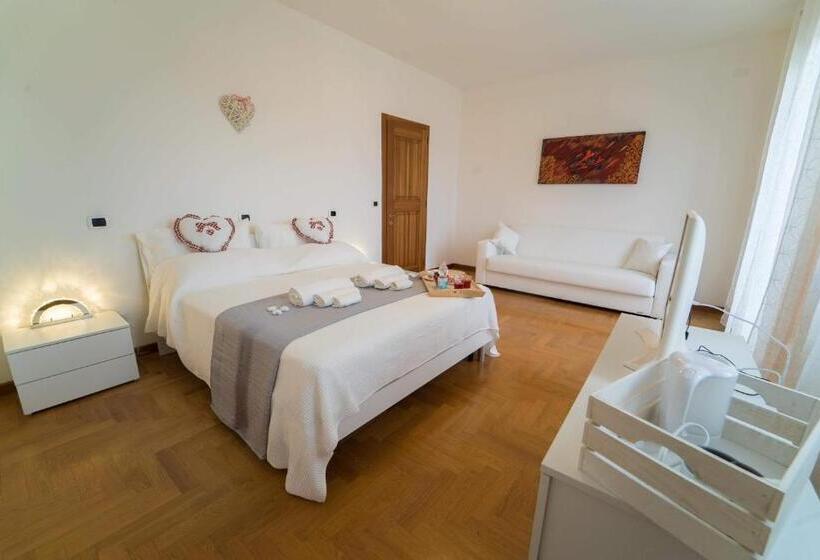 Номер Стандарт Вид на Сад, B&b La Serenissima