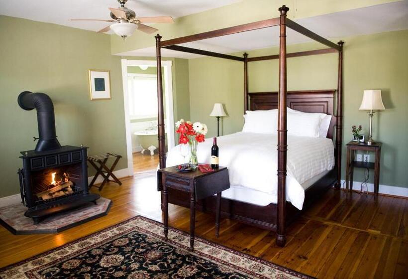 Номер Стандарт с Балконом, Hopkins Ordinary Bed, Breakfast And Ale Works