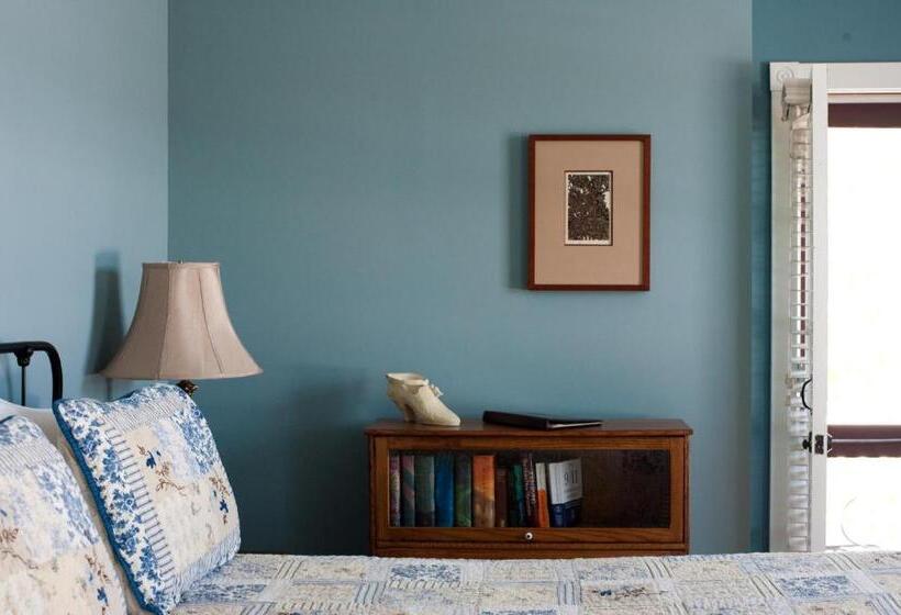 غرفة قياسية مزوَّدة بشُرفة, Hopkins Ordinary Bed, Breakfast And Ale Works