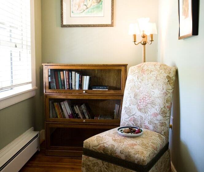 غرفة ديلوكس مزودة بشرفة, Hopkins Ordinary Bed, Breakfast And Ale Works