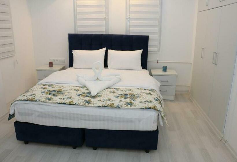 سوئیت با بالکن, Ecs Suw