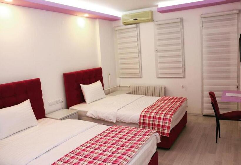 سوئیت با بالکن, Ecs Suw