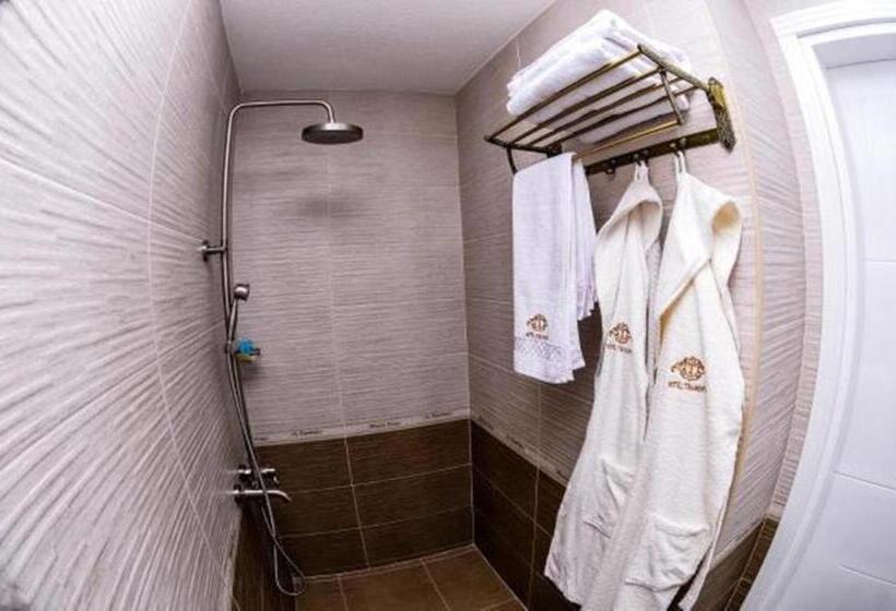 اتاق استاندارد با چشم‌انداز باغ, Tramonto