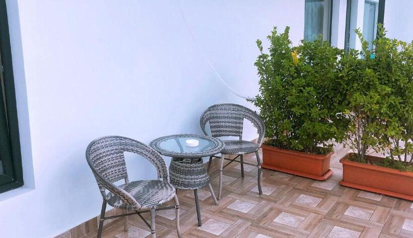 اتاق استاندارد با چشم‌انداز دریا, Tramonto