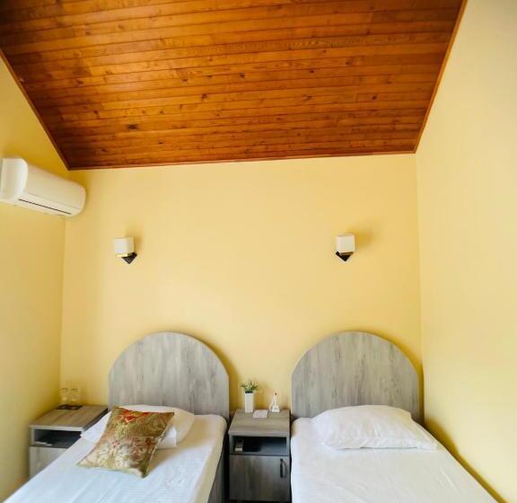 اتاق استاندارد با چشم‌انداز باغ, Tramonto