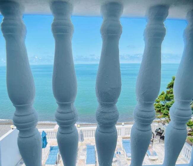 اتاق استاندارد با چشم‌انداز دریا, Tramonto