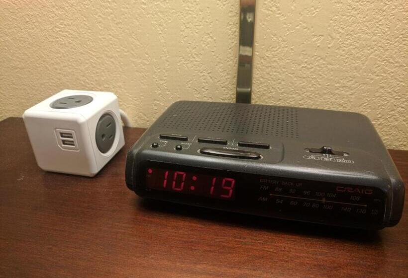 디럭스 룸, Lakeview Motel