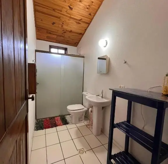 スタンダード4人部屋, Hospedaria Vila Khepri