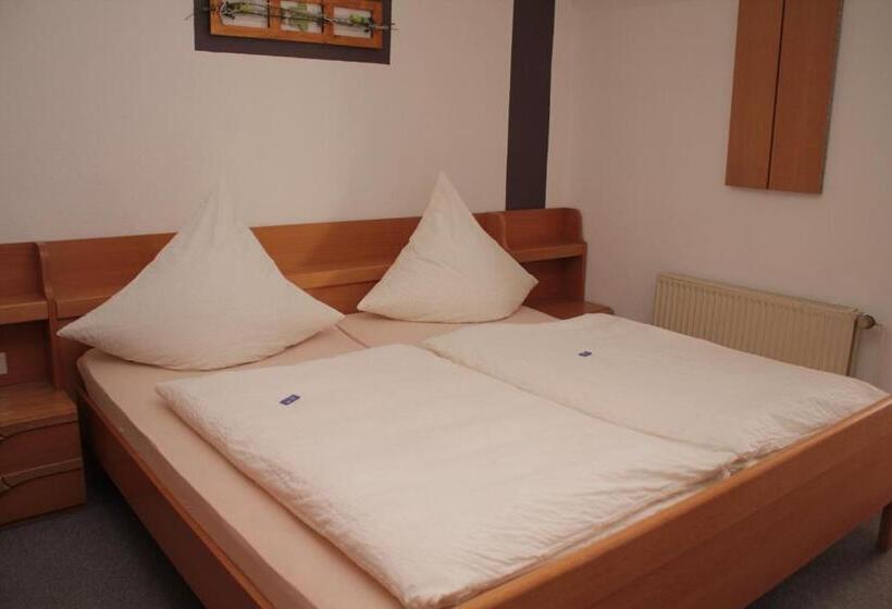 スタンダードルーム, Landgasthof Rademacher