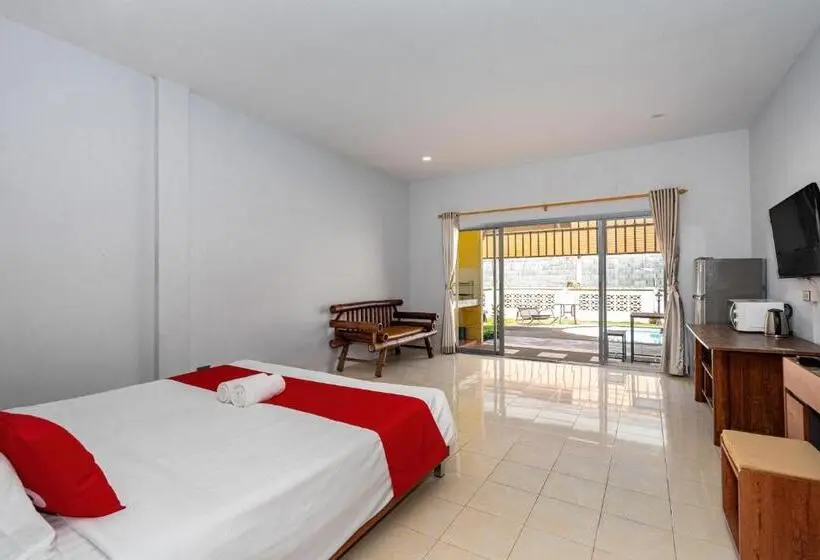 プールビュースイート, Chernin Apartment Suites