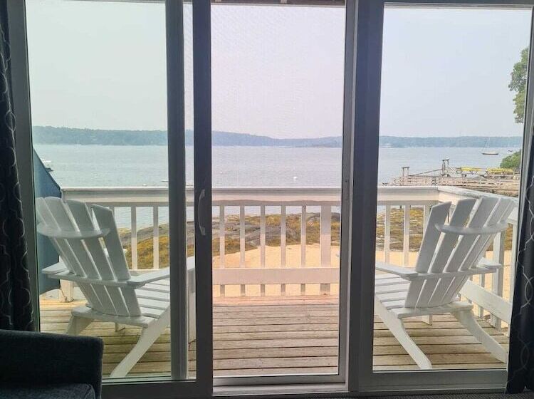 غرفة قياسية سرير مزدوج مطلة على البحر, Smuggler S Cove Inn