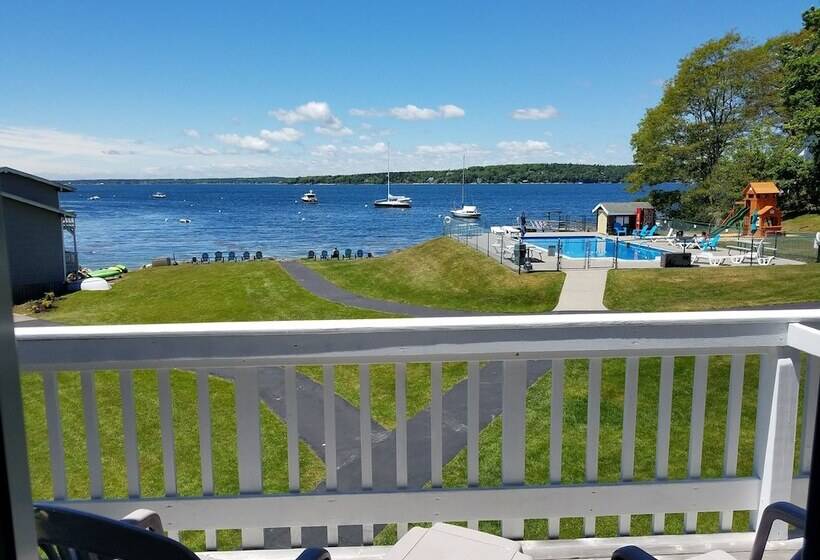 غرفه قياسيه سريرين مزدوجين, Smuggler S Cove Inn