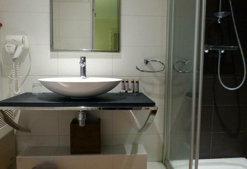 غرفة قياسية, Le Pave D Hotes