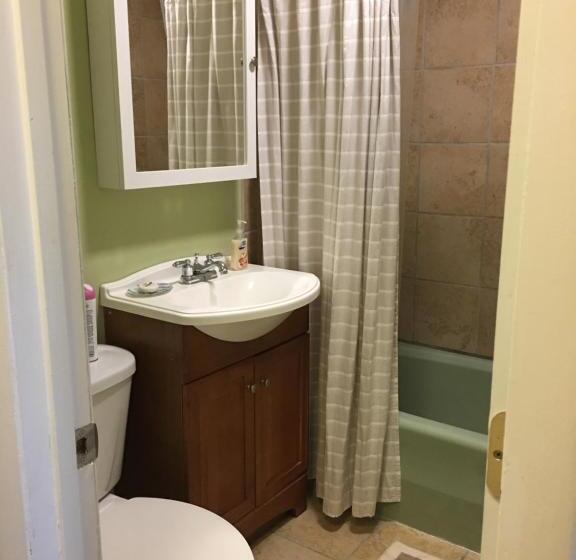 デラックスルーム, The Ashe Farm Bed & Breakfast