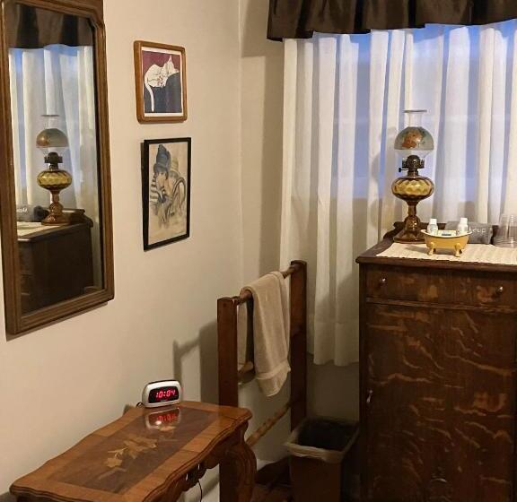 デラックスルーム, The Ashe Farm Bed & Breakfast