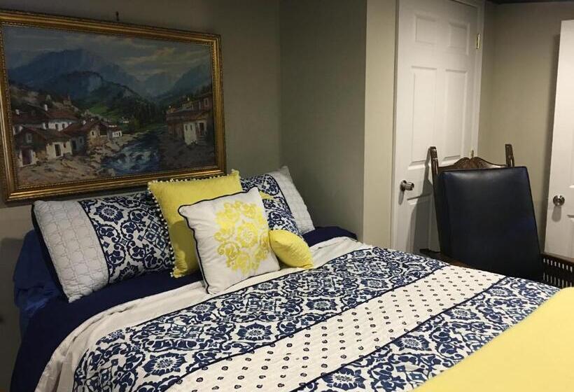 デラックスルーム, The Ashe Farm Bed & Breakfast