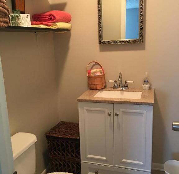 スタンダードルーム, The Ashe Farm Bed & Breakfast