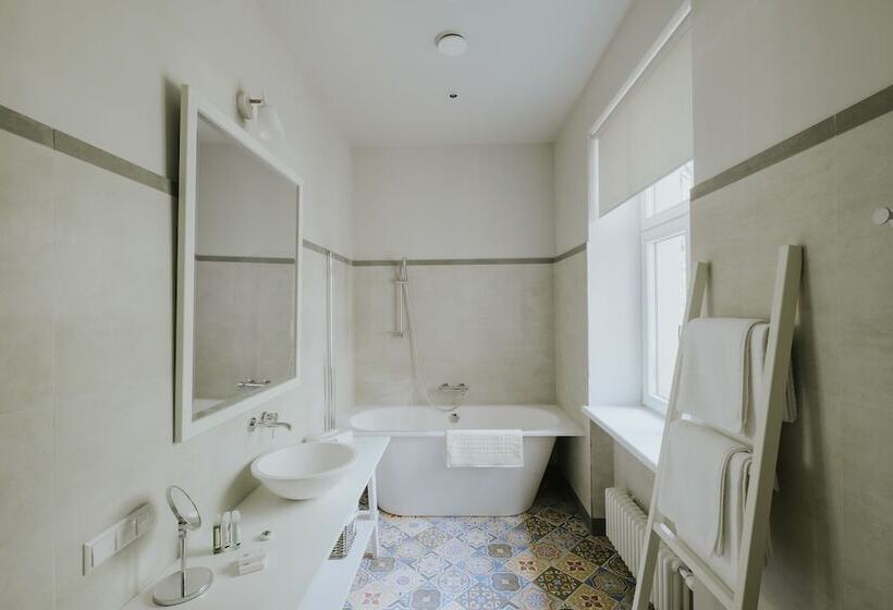 اتاق سوپریور, Villa Santa