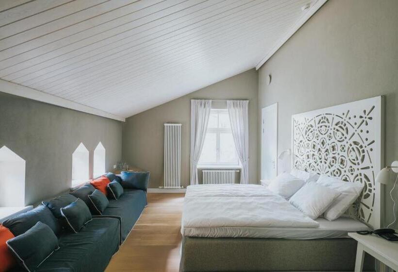 اتاق سوپریور, Villa Santa