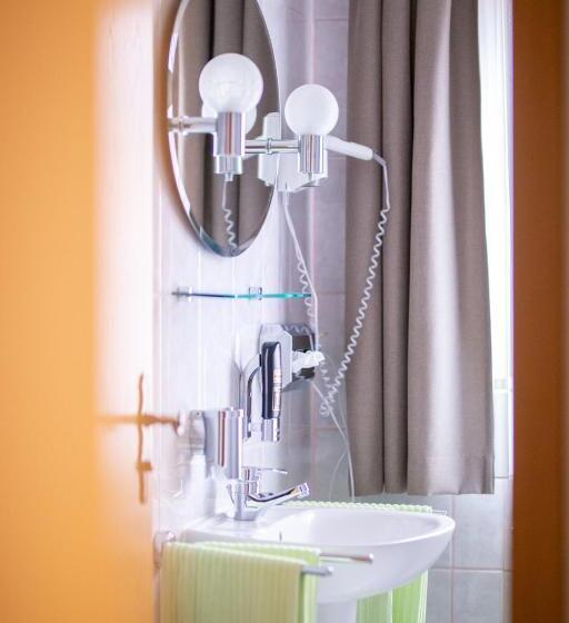 발코니가 있는 스위트, Landhotel Biberburg