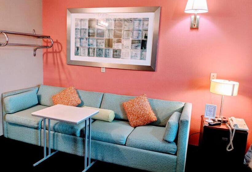 キングサイズベッドのスタンダードルーム, Executive Inn