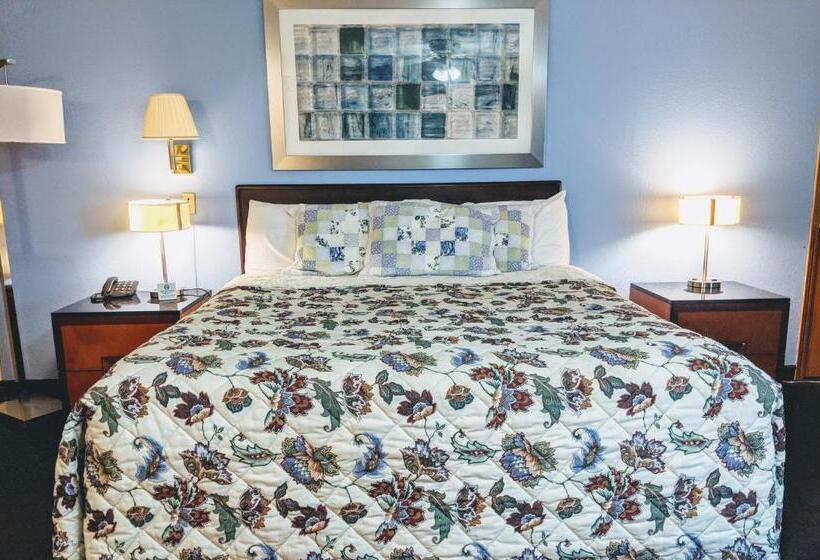 キングサイズベッドのスイートルーム, Executive Inn