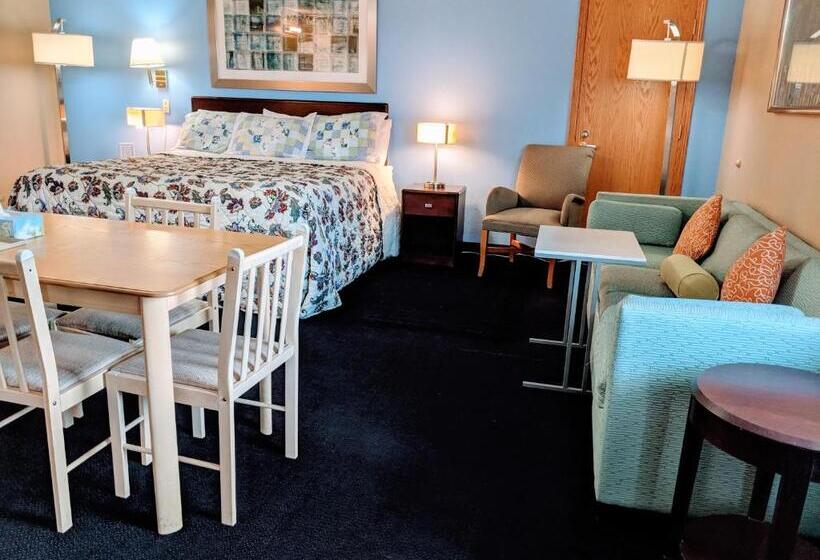 带大床的套房, Executive Inn