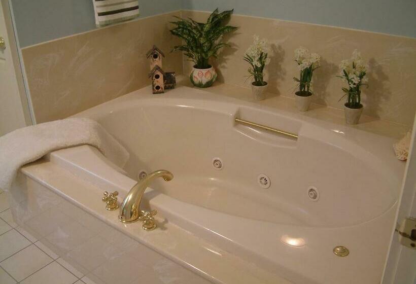 스위트, Truman Gillet House B & B