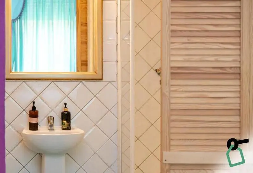 اتاق اکونومی, Hotiday Palermo Agostino