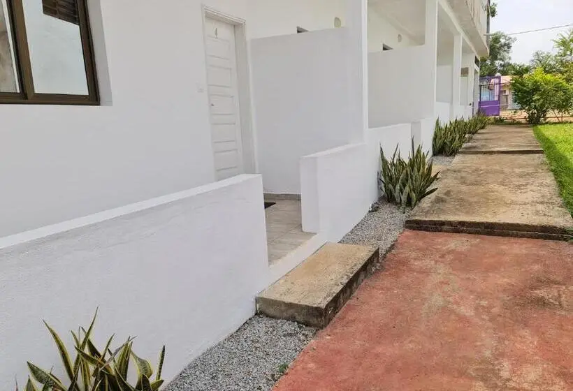 اتاق استاندارد با تراس, Adm Hotel Grand Lahou