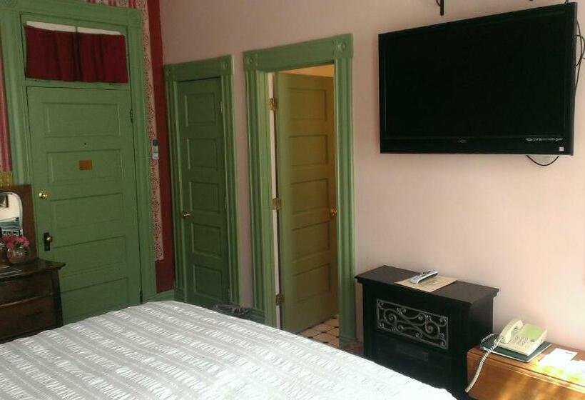 חדר סטנדרט עם מיטת קינג, Connor