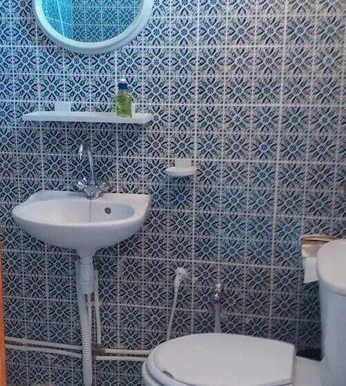 اتاق خانوادگی, Résidence La Source