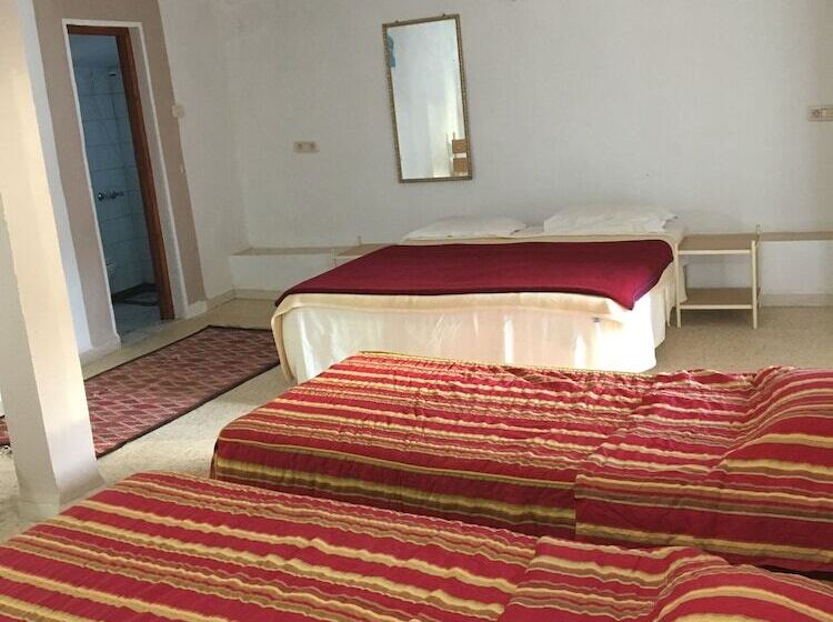 اتاق خانوادگی, Résidence La Source