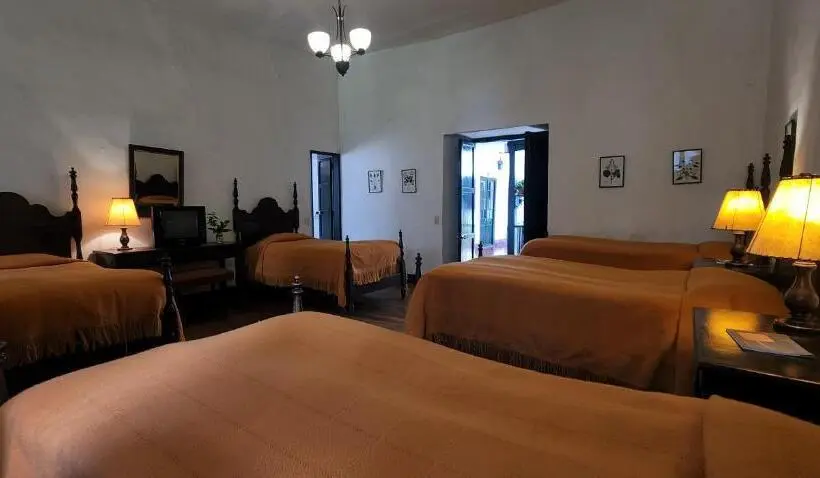 Perhehuone, Hacienda Suescún   300 Años De Historia