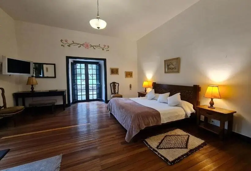 Juniorsviitti, Hacienda Suescún   300 Años De Historia