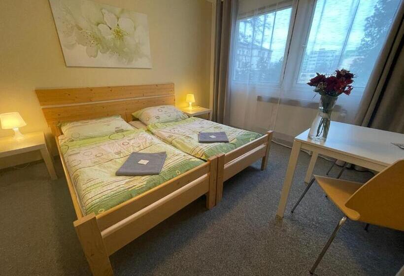 Номер Стандарт, Hostel U Sv. štěpána