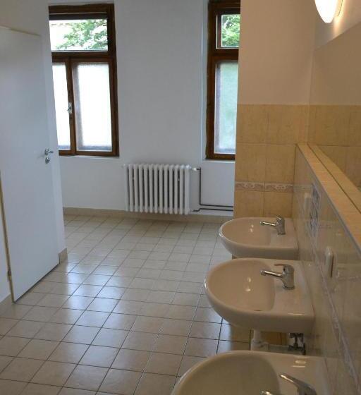 Трехместный Номер Стандарт Совместная Ванная, Hostel U Sv. štěpána