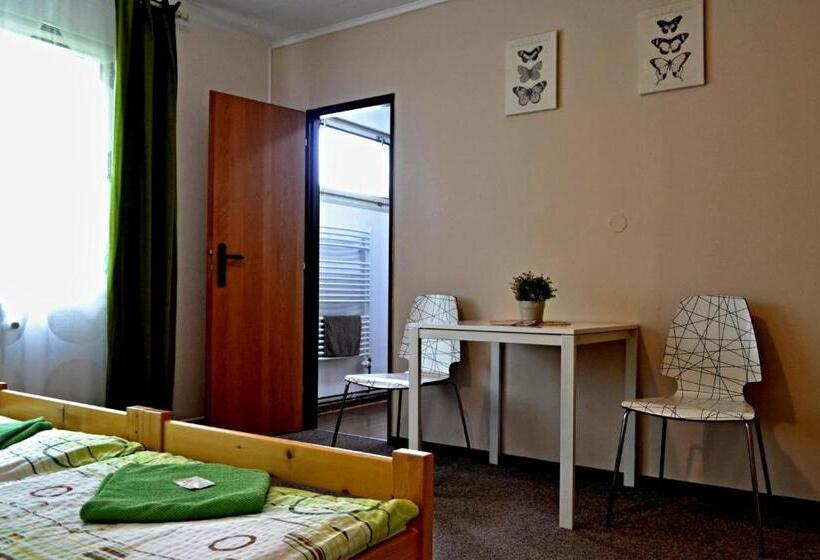 Номер Стандарт Индивидуальный, Hostel U Sv. štěpána