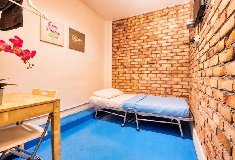 חדר סטנדרט יחיד, Bata Merah Boutique