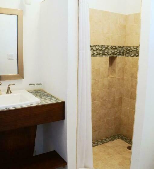 اتاق استاندارد با چشمانداز دریا, Bravo Beach