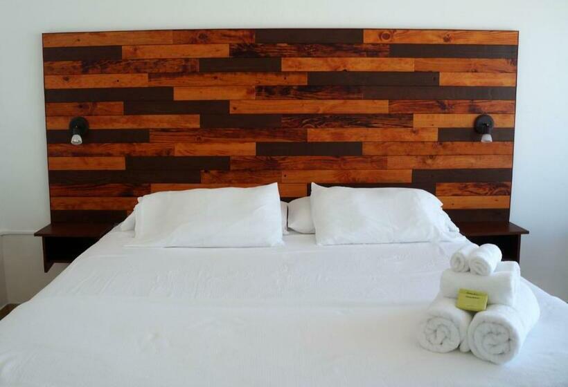 اتاق استاندارد با تخت بزرگ, Bravo Beach