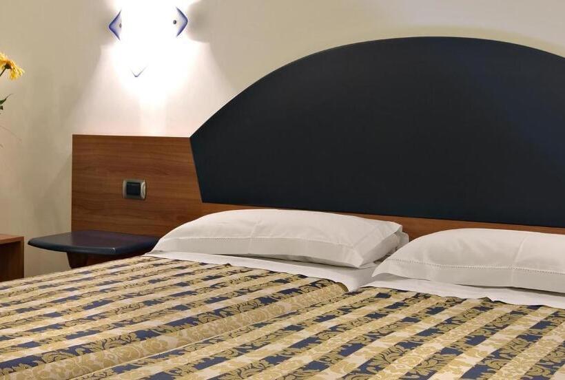 스탠다드 룸, Marconi