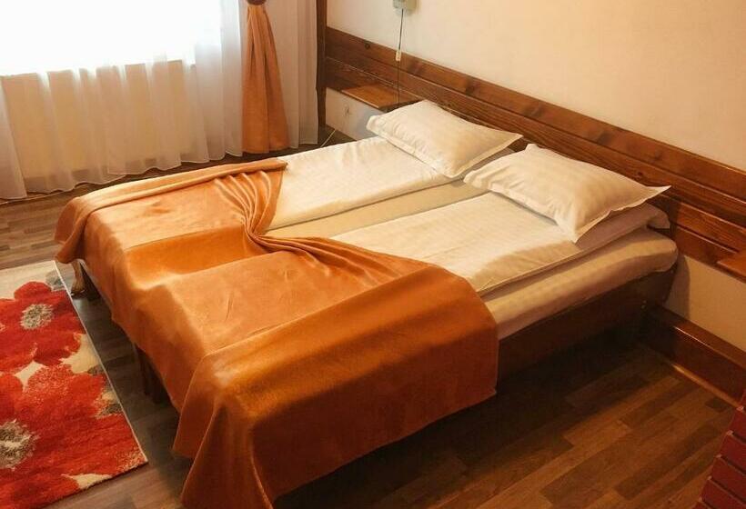 Номер Стандарт, Vila Romanitza